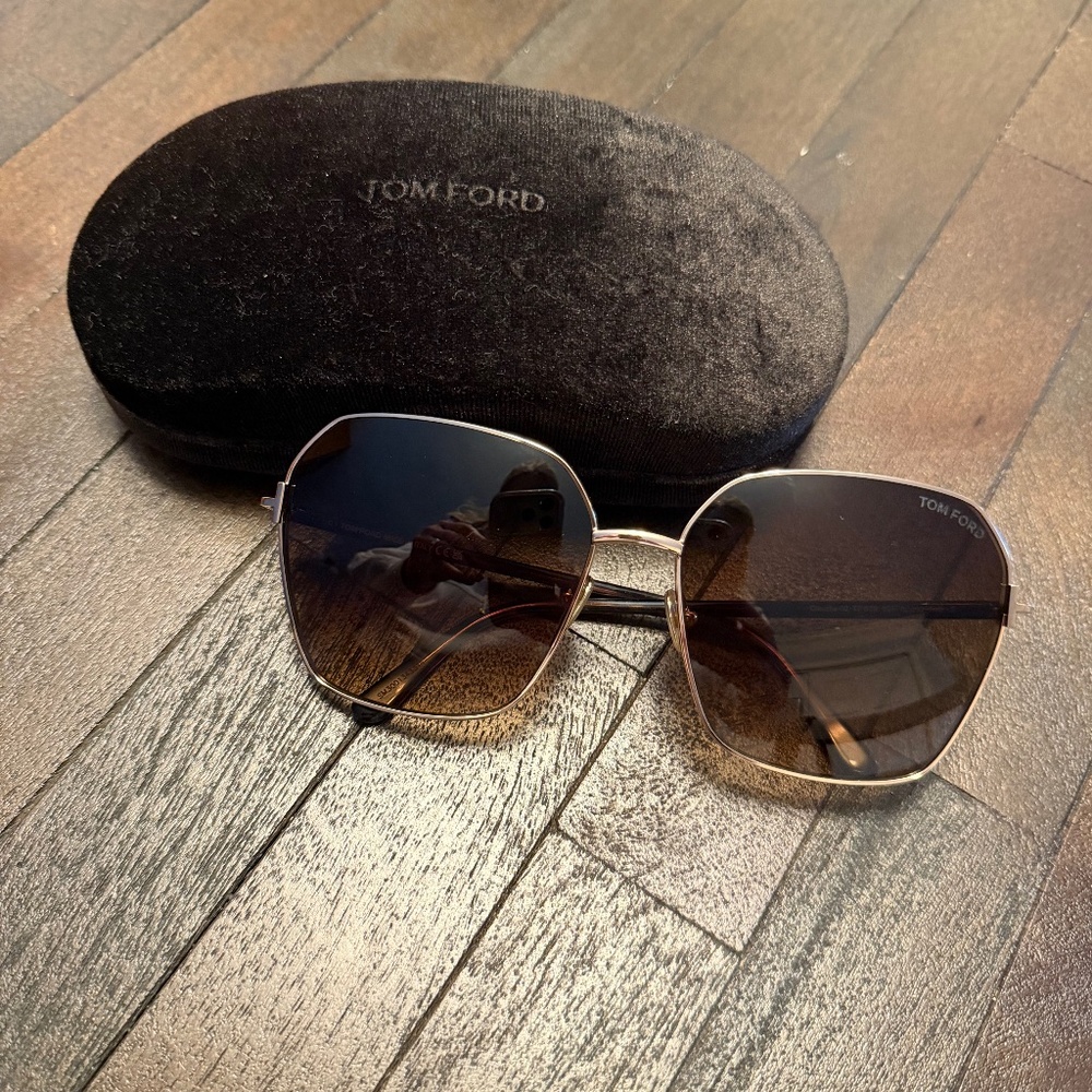 Tom Ford Claudia-02 Sunglasses